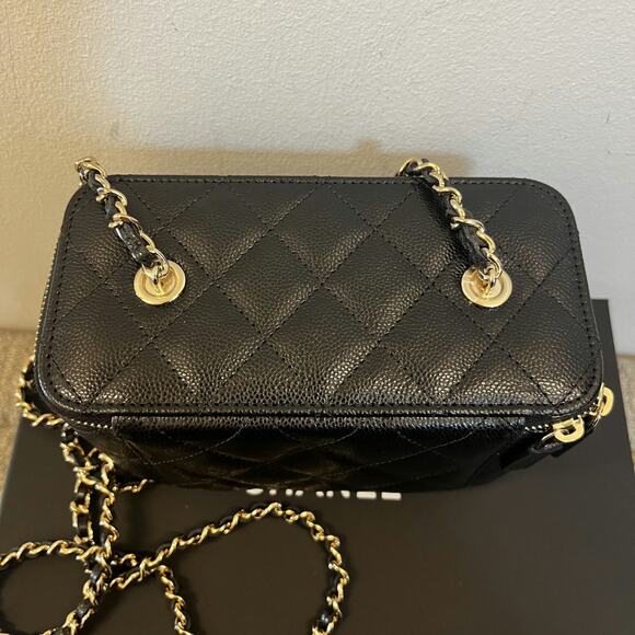 Chanel Clutch Color Black - Picture 5 of 7